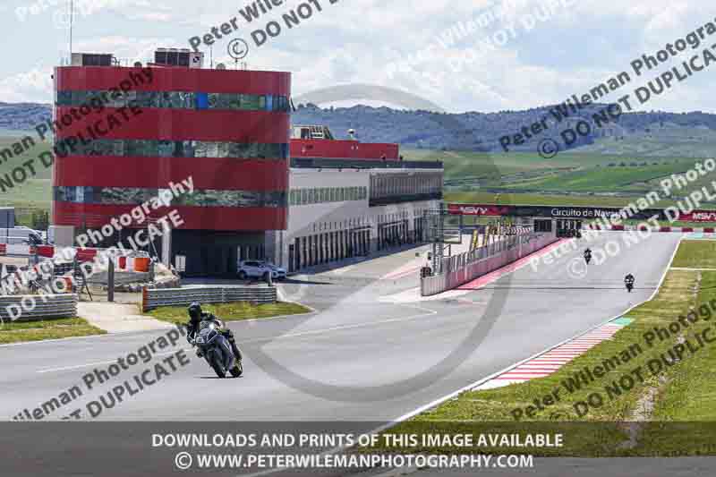 cadwell no limits trackday;cadwell park;cadwell park photographs;cadwell trackday photographs;enduro digital images;event digital images;eventdigitalimages;navarra;no limits trackdays;peter wileman photography;racing digital images;trackday digital images;trackday photos